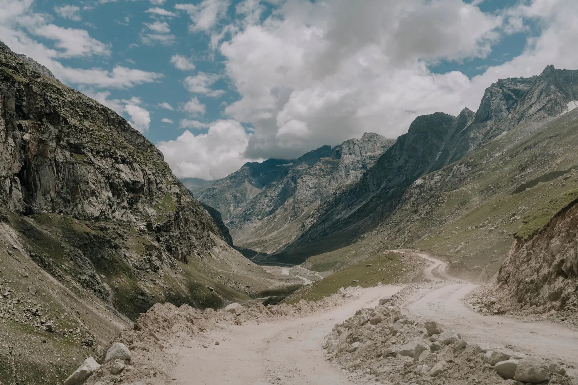 Hampta Pass Crossover Trek